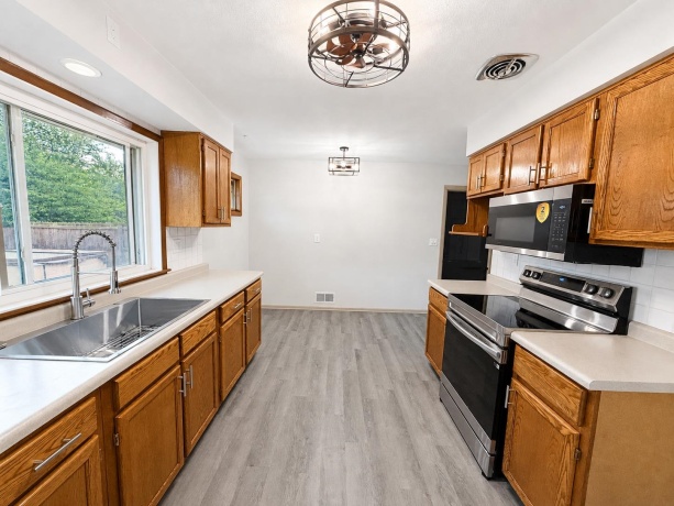 3327 Thelma, ROCKFORD, Illinois 61108, 3 Bedroom Bedrooms, ,1 BathroomBathrooms,House,For Sale,Thelma,202605396