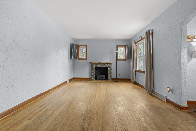 211 River Park, LOVES PARK, Illinois 61111, 3 Bedroom Bedrooms, ,2 BathroomBathrooms,House,For Sale,River Park,202605411
